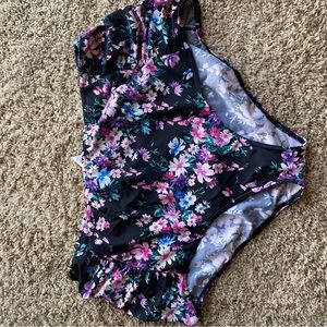 Fig leaves black floral size 20 swim bottoms